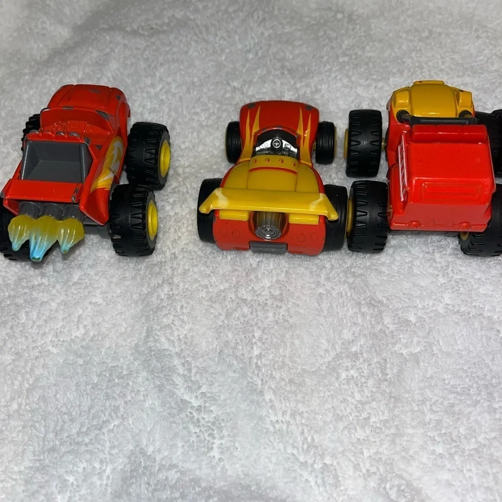 Blaze And Monster Machines 2014 Diecast Lot Of Blaze toy trucks, cars and AJ